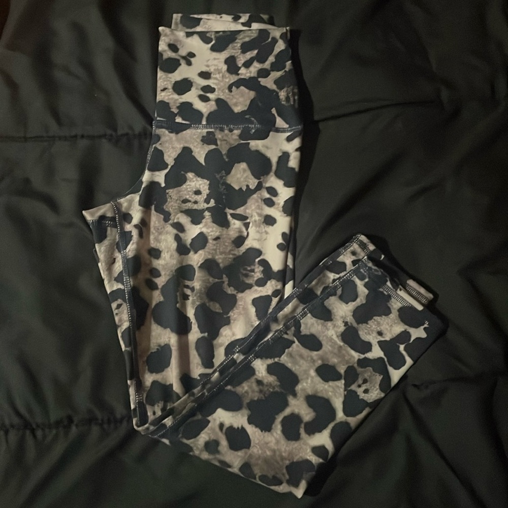Leopard leggings